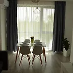 Aba's Onix Blue Mamaia Nord Apartment *