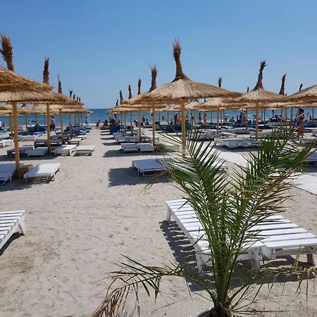 Aba's Onix Blue Mamaia Nord Apartment *
